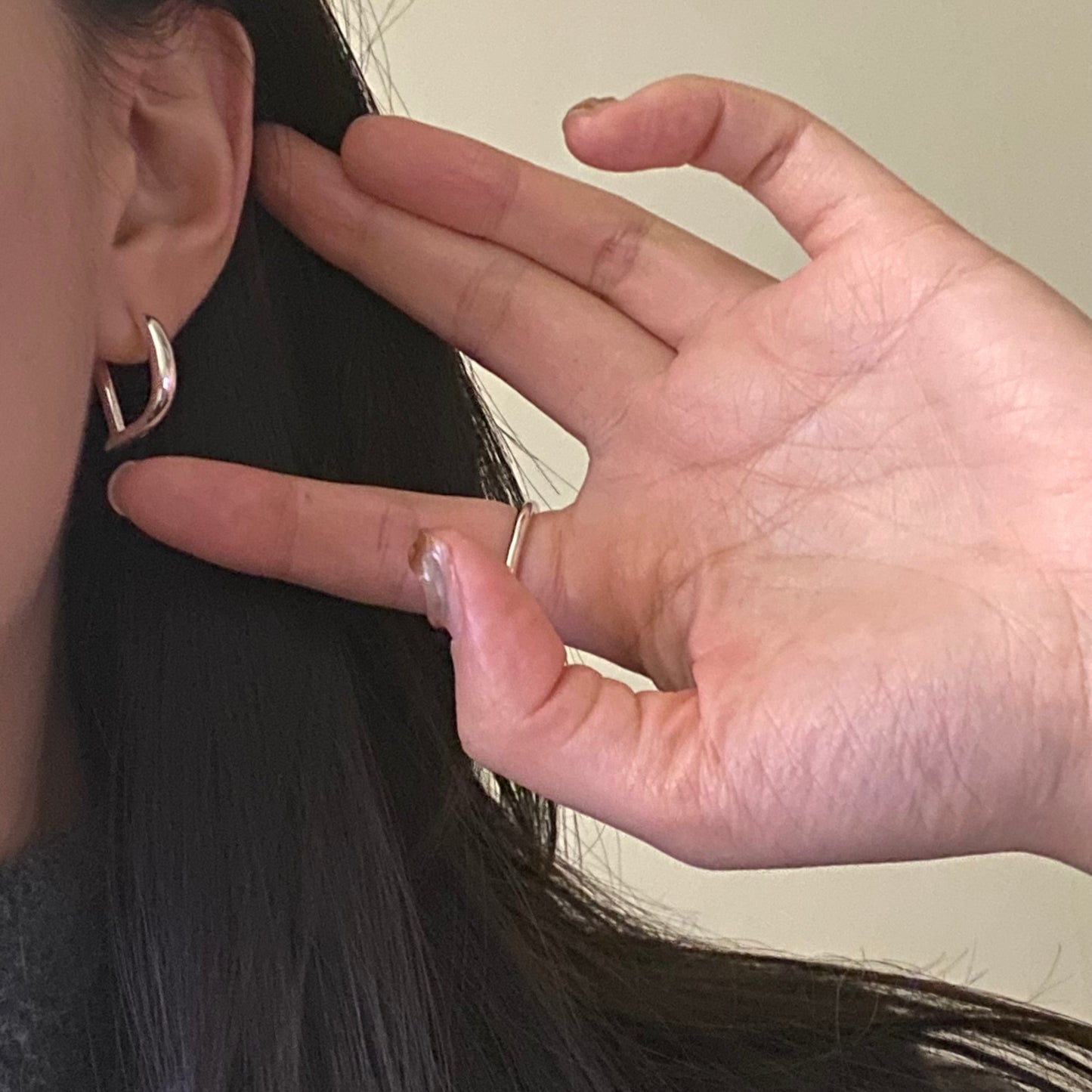 [silver925] D hoop Earrings