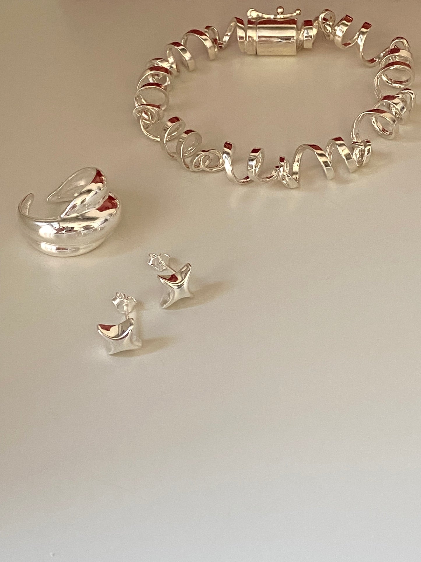 Sterling Silver Twisted Ribbon Wire Bracelet ｜925Street