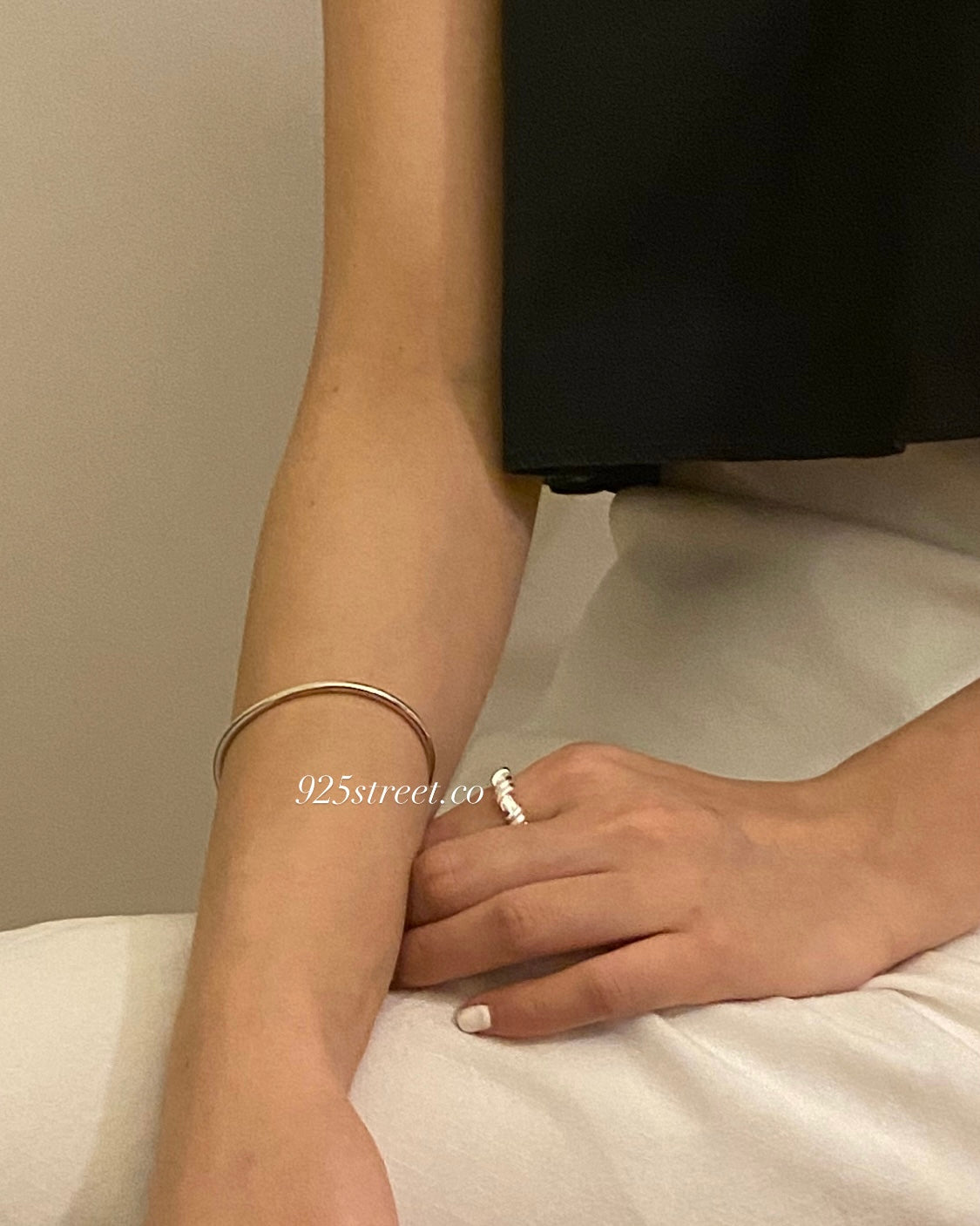 Sterling Silver Sleek Cuff Bangle ｜925Street